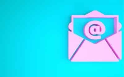 Ein Umschlag mit einem E-Mail-Symbol auf blauem Hintergrund.